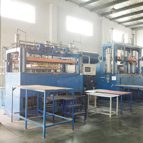 板材門膽-箱膽吸塑機